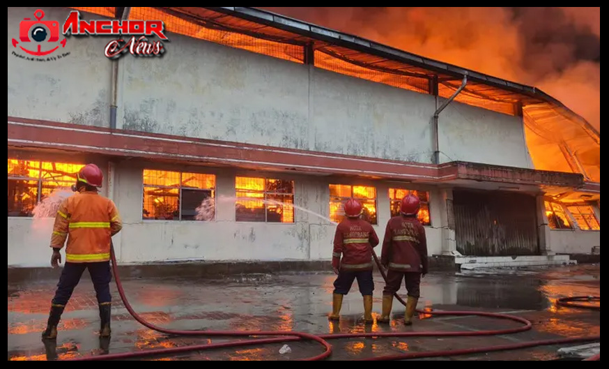 Gudang Kimia Terbakar di Tangerang